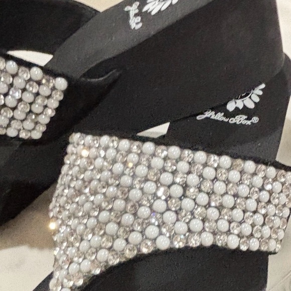 Yellow Box Black Sandals with Sparkling Silver Embellishments - Picture 2 of 6